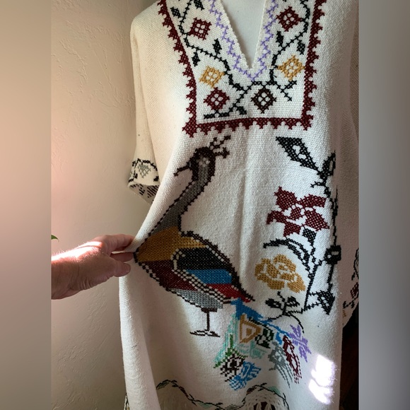Beautiful handmade one of a kind poncho - Picture 3 of 6